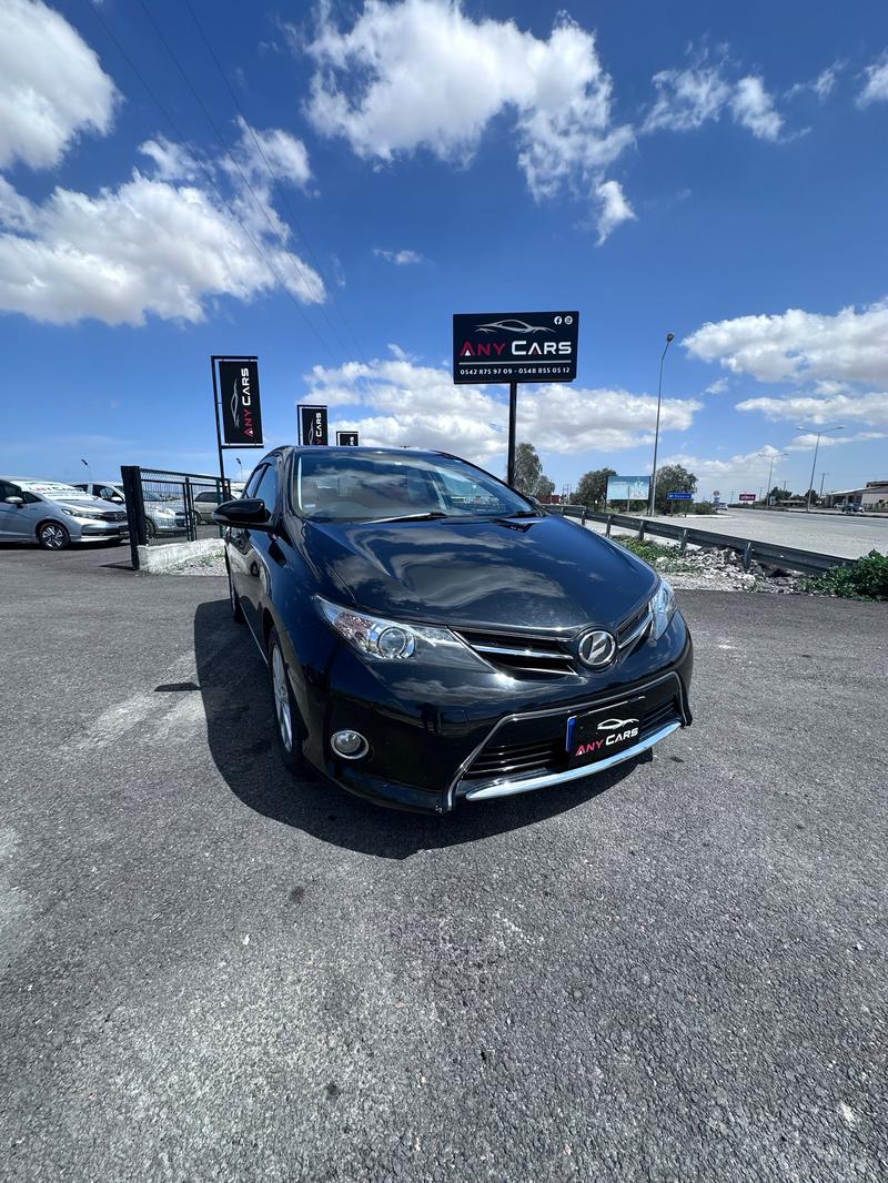 Toyota Auris — 1/10