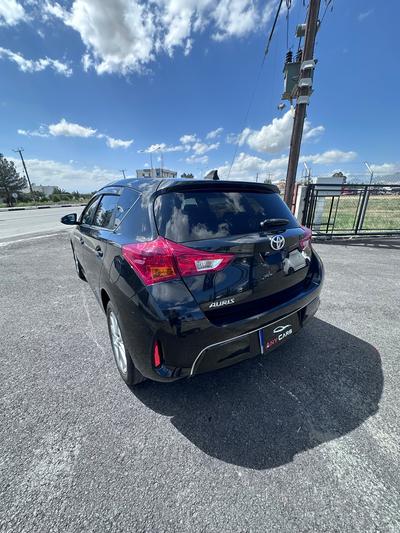 Toyota Auris — 2