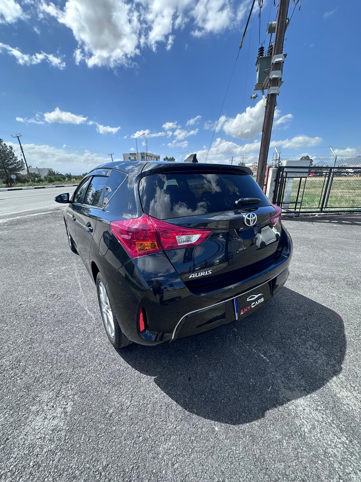 2014 Toyota Auris 2