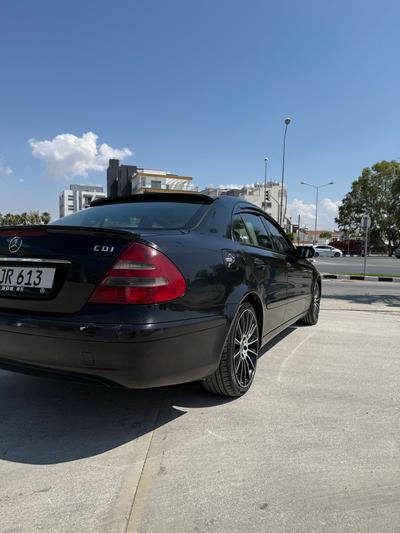 Mercedes-Benz E 220d — 5