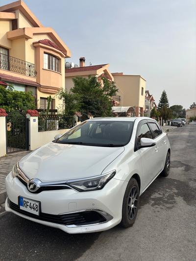 Toyota Auris — 2