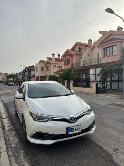 Toyota Auris — 3