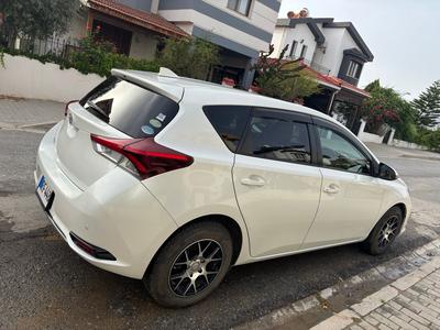 2015 Toyota Auris