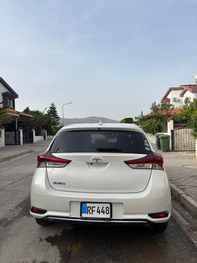 Toyota Auris — 6