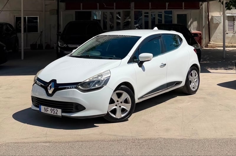 Renault Clio — 2
