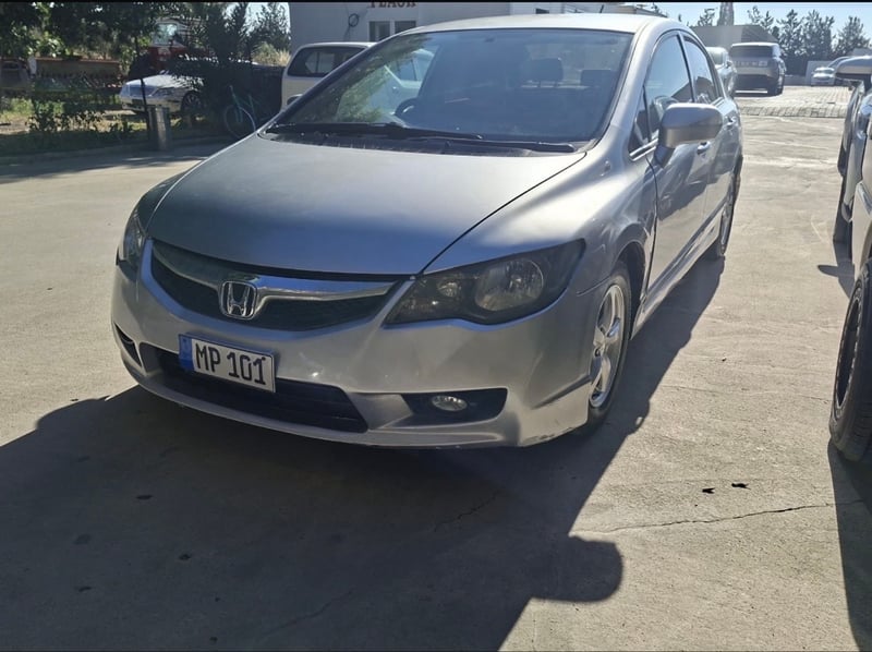 Honda Civic — 2