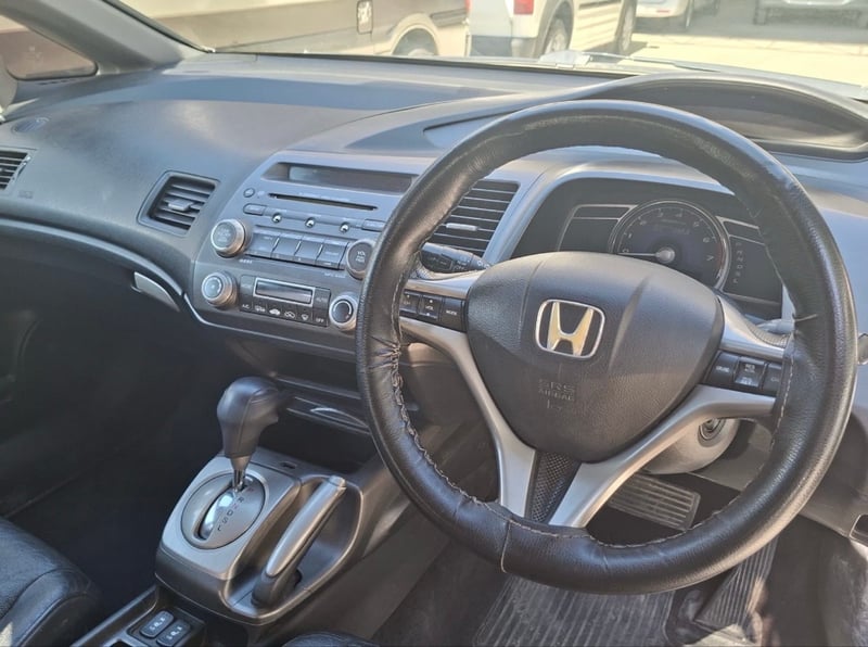 Honda Civic — 6