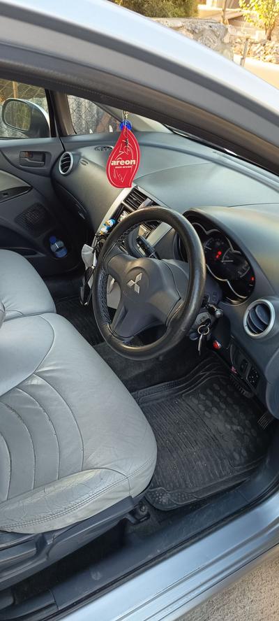 Mitsubishi Colt — 3