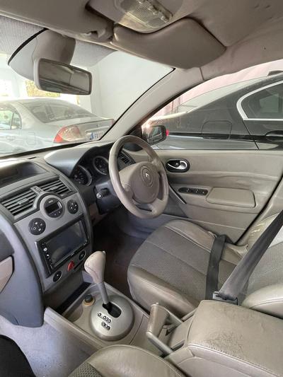 Renault Megane — 6