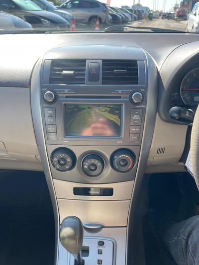 Toyota Corolla Axio — 7