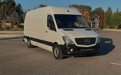 Mercedes-Benz Sprinter — 5