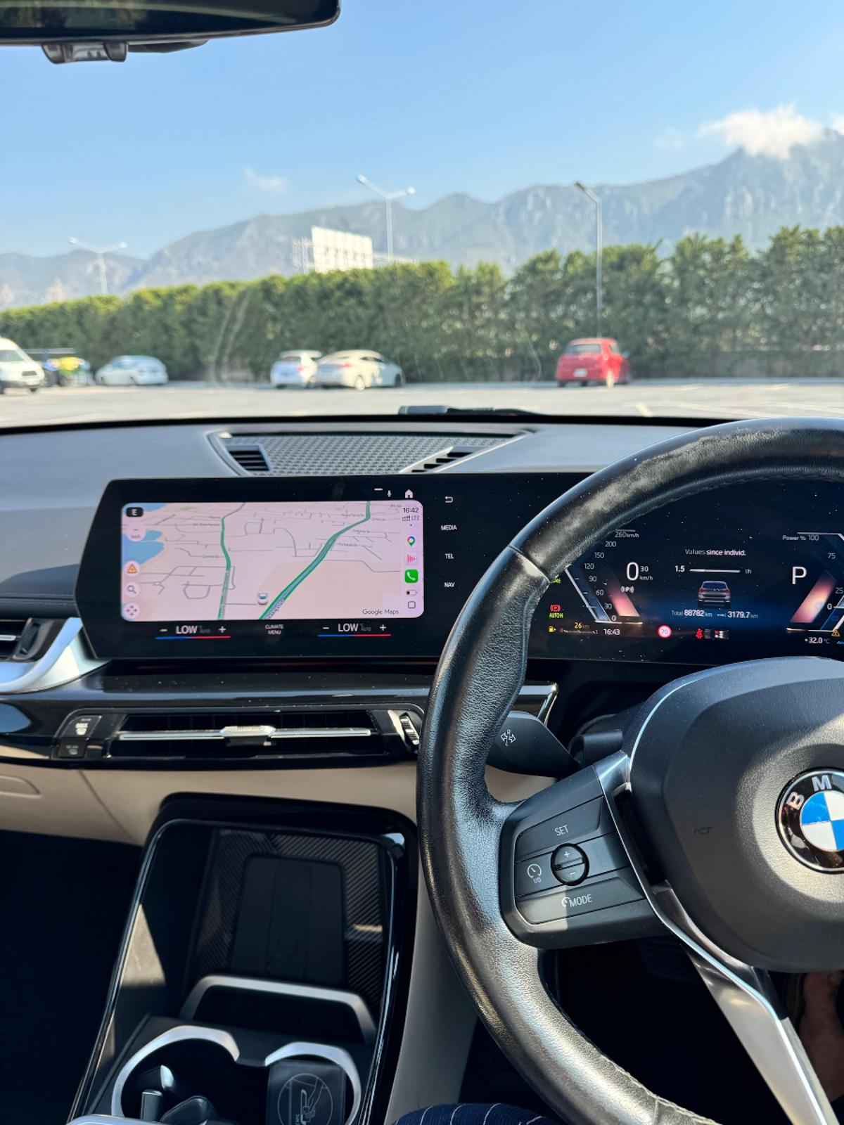 2023 BMW X1 8
