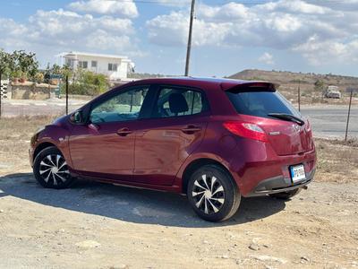 Mazda Demio — 8
