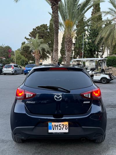 Mazda Demio — 8