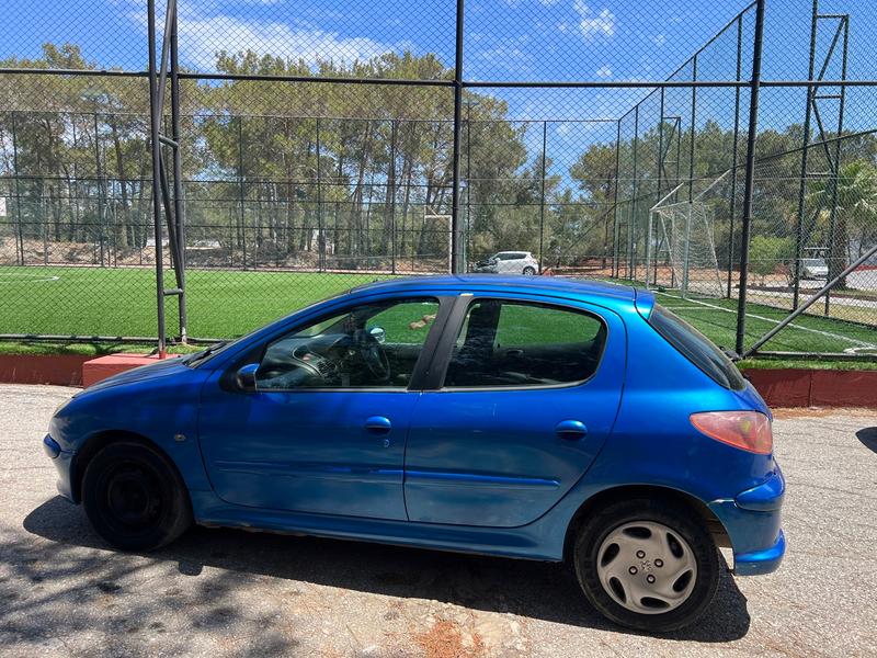 Peugeot 206 — 1/6
