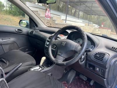 Peugeot 206 — 5