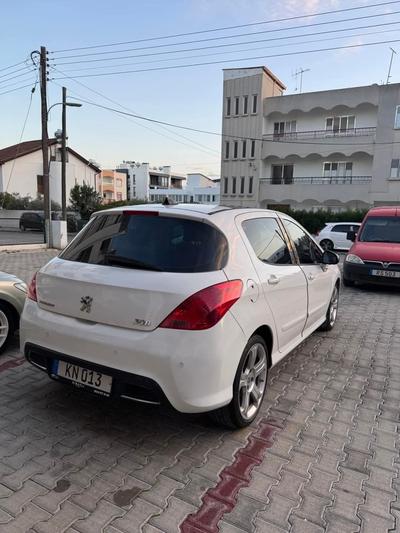 Peugeot 308 — 7