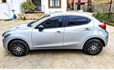 Mazda Demio — 1