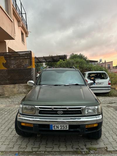 Nissan Terrano — 2