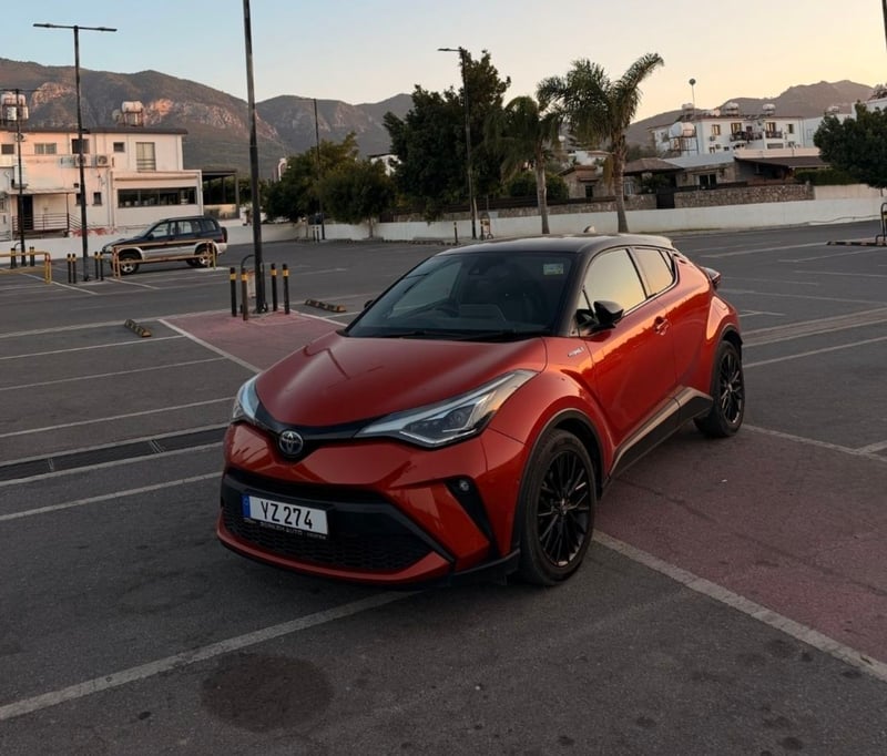 Toyota C-HR — 4