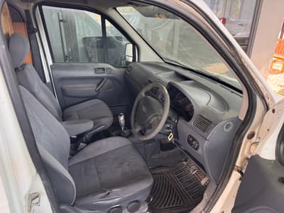 Ford Transit Connect — 4