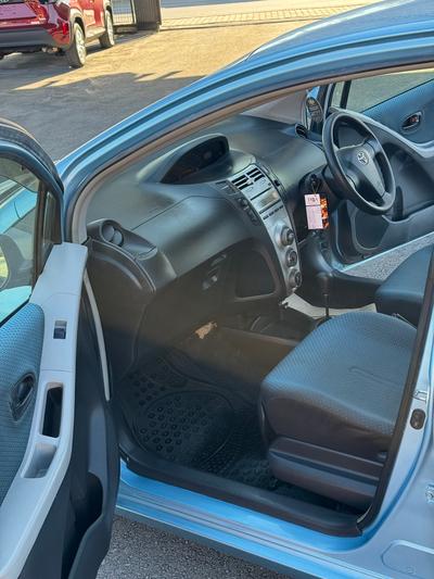 Toyota Vitz — 7