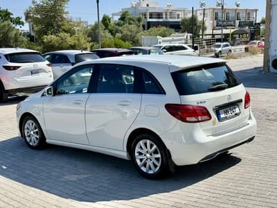 Mercedes-Benz B 180 — 3