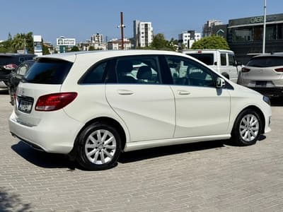 Mercedes-Benz B 180 — 4