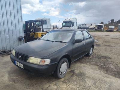 Nissan Sunny — 2