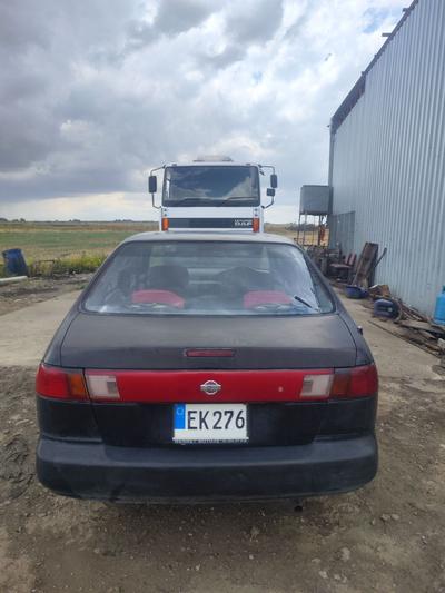 Nissan Sunny — 5