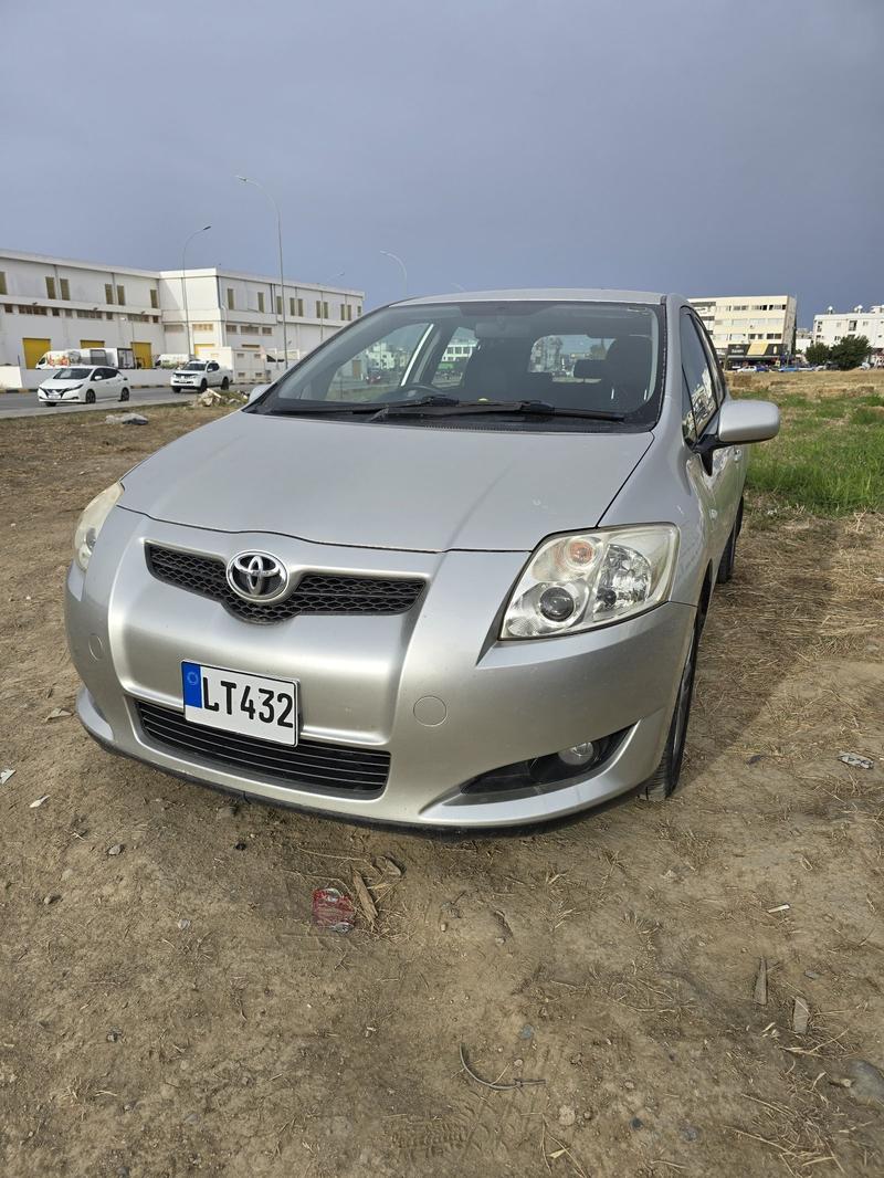 Toyota Auris — 1/6