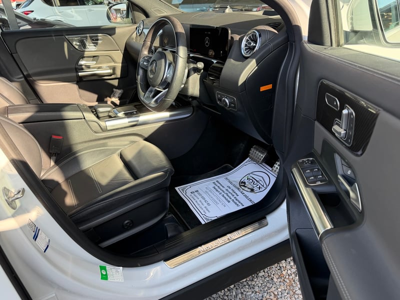 Mercedes-Benz GLA 200d — 4