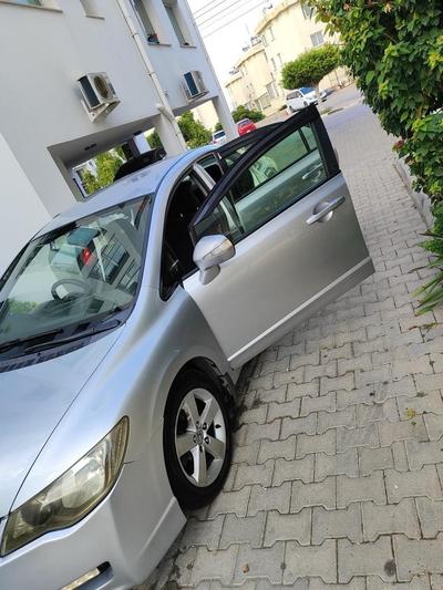Honda Civic — 2