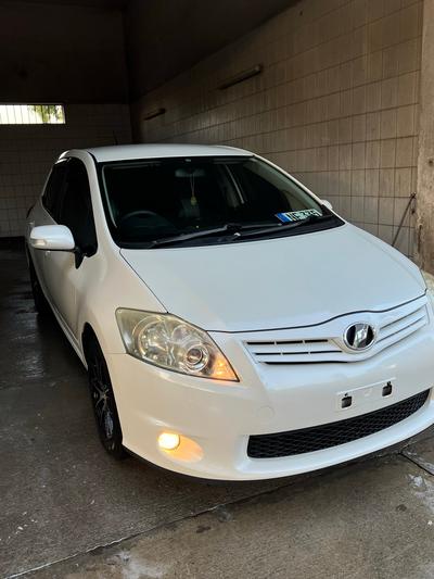 Toyota Auris — 3