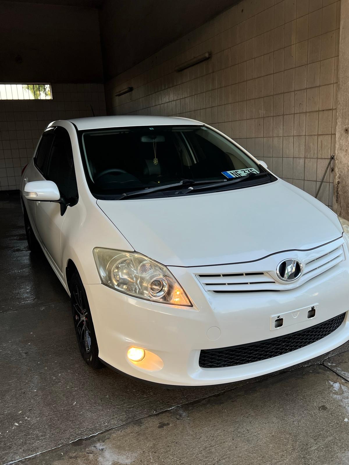 2010 Toyota Auris 3