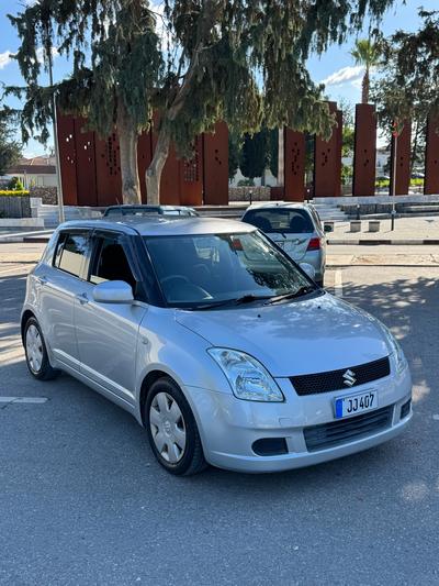 Suzuki Swift — 1