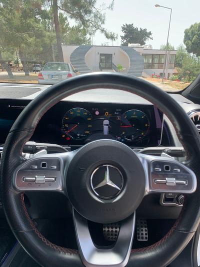 Mercedes-Benz GLB 220d — 5