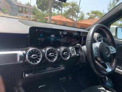 Mercedes-Benz GLB 220d — 8
