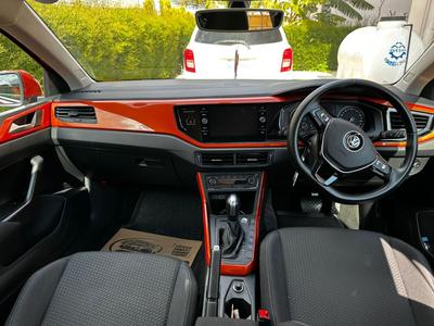 Volkswagen Polo — 2