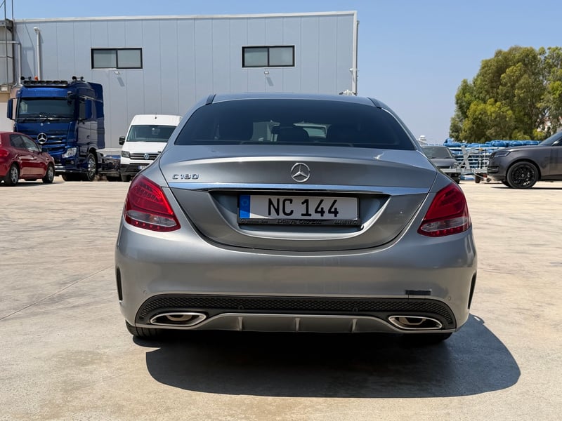 Mercedes-Benz C 180 — 7