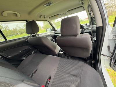 Suzuki Swift — 6