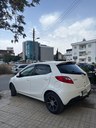 Mazda Demio — 5