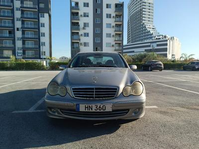 2004 Mercedes-Benz C 180