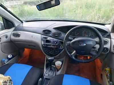 Ford Focus — 5