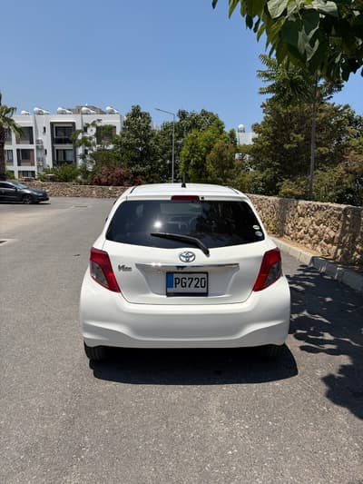 Toyota Vitz — 4