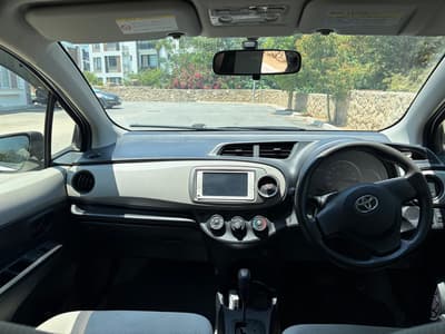 Toyota Vitz — 7