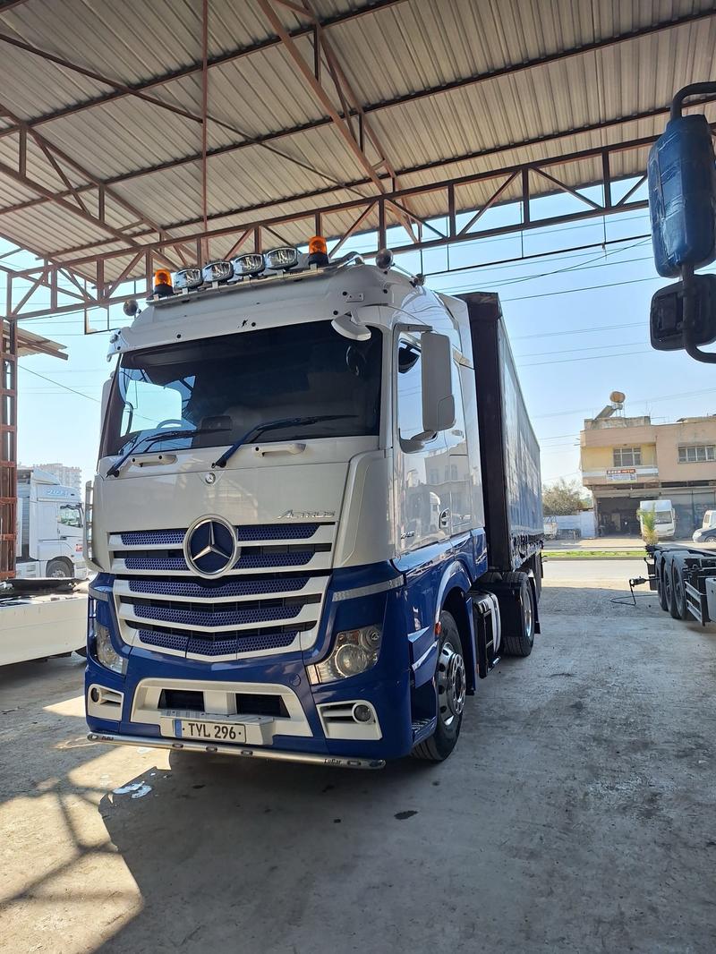 Mercedes-Benz Actros — 1/7