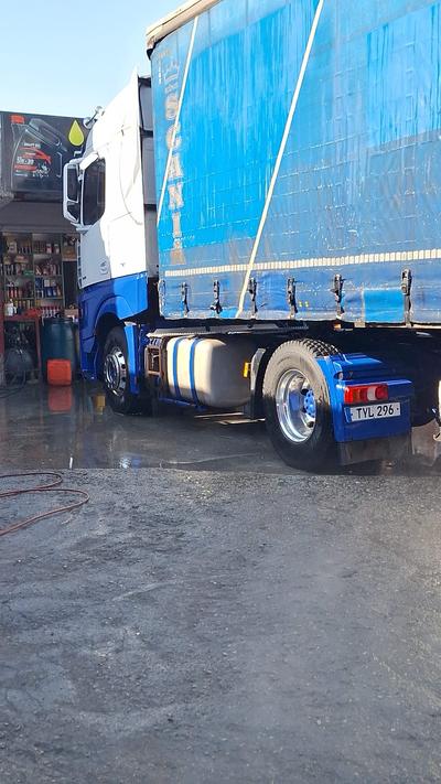 Mercedes-Benz Actros — 7