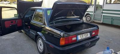 BMW 325i — 3