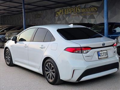 Toyota Corolla Hybrid — 3